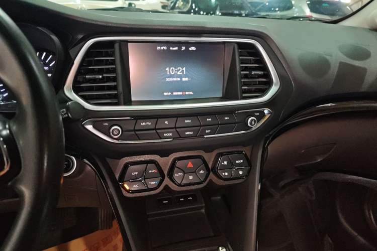 Used GAC Trumpchi GS4 New Energy 2019 1.5L PHEV Smart Enjoyment Version Audio And AC Panel