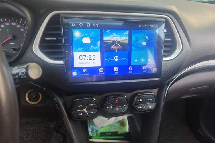 Used GAC Trumpchi GS4 New Energy 2019 1.5L PHEV Smart Enjoyment Version Audio And AC Panel
