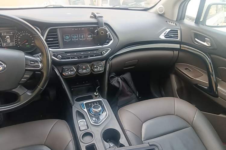 Used GAC Trumpchi GS4 New Energy 2019 1.5L PHEV Smart Enjoyment Version Audio And AC Panel