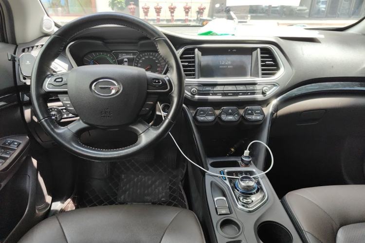 Used GAC Trumpchi GS4 New Energy 2019 1.5L PHEV Deluxe Edition Center Console