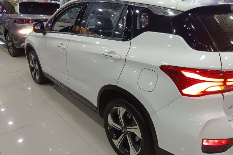 Used GAC Trumpchi GS4 New Energy 2019 1.5L PHEV Smart Enjoyment Version Exterior 3