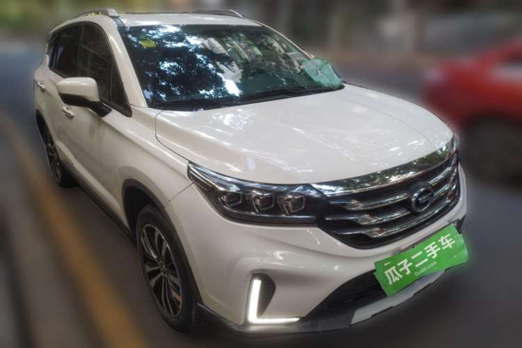 Used GAC Trumpchi GS4 New Energy 2019 1.5L PHEV Deluxe Edition Front Right 45 Deg