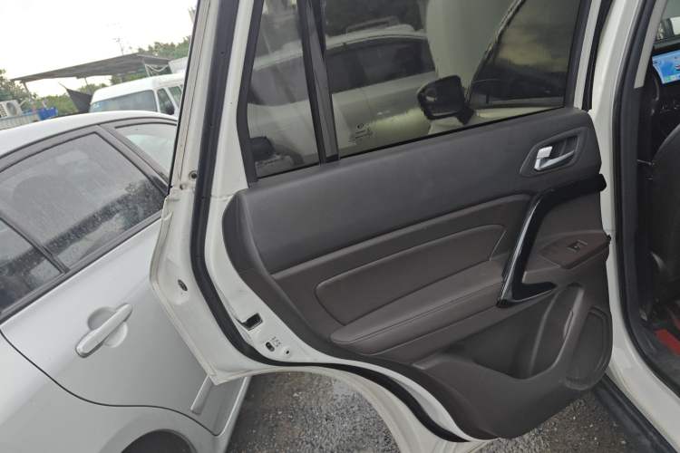 Used GAC Trumpchi GS4 New Energy 2019 1.5L PHEV Deluxe Edition Interior 8