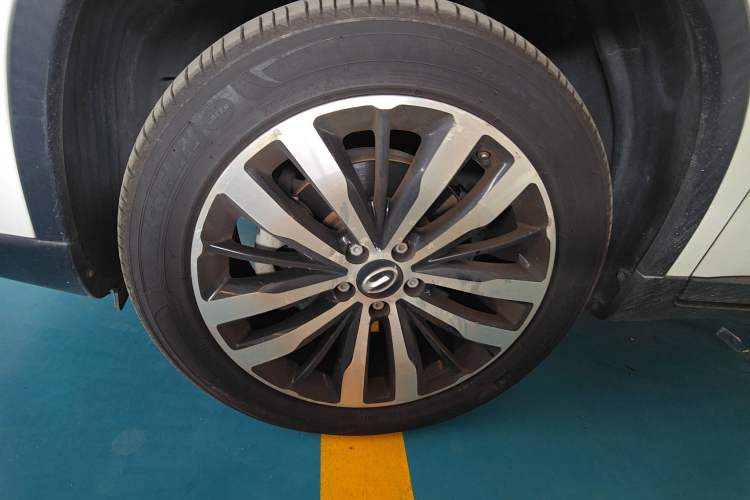 Used GAC Trumpchi GS4 New Energy 2019 1.5L PHEV Deluxe Edition Left Front Wheel Hub