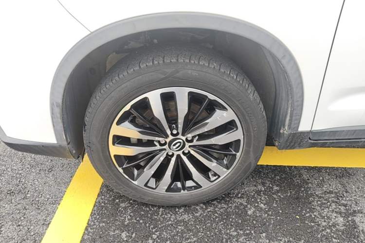 Used GAC Trumpchi GS4 New Energy 2019 1.5L PHEV Deluxe Edition Left Front Wheel Hub