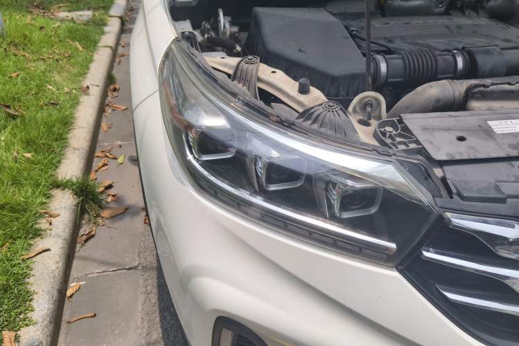Used GAC Trumpchi GS4 New Energy 2019 1.5L PHEV Smart Enjoyment Version Right Front Headlight