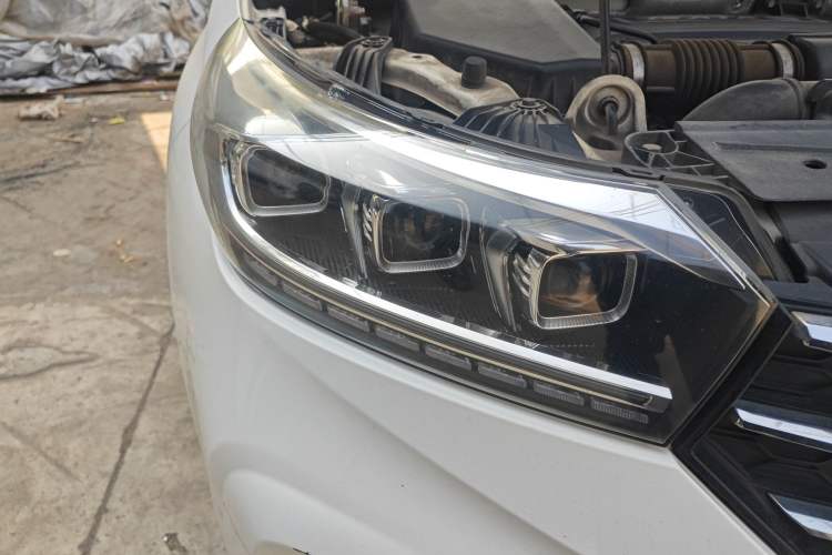 Used GAC Trumpchi GS4 New Energy 2019 1.5L PHEV Smart Enjoyment Version Right Front Headlight