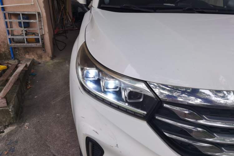 Used GAC Trumpchi GS4 New Energy 2019 1.5L PHEV Smart Enjoyment Version Right Front Headlight
