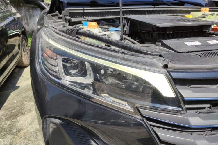 Used GAC Trumpchi GS4 New Energy 2020 1.5T PHEV Smart Enjoyment Version Right Front Headlight