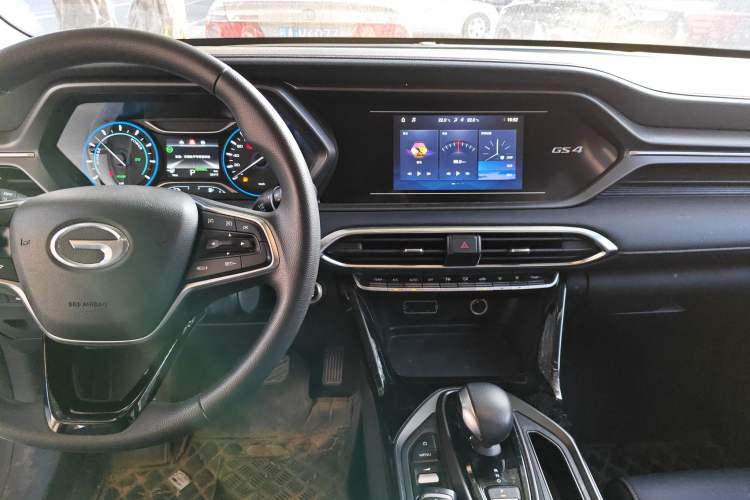Used GAC Trumpchi GS4 New Energy 2020 1.5T PHEV Smart Enjoyment Version Audio And AC Panel
