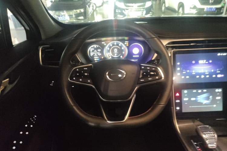 Used GAC Trumpchi GS4 PLUS 2022 270T Automatic Star Edition Steering Wheel