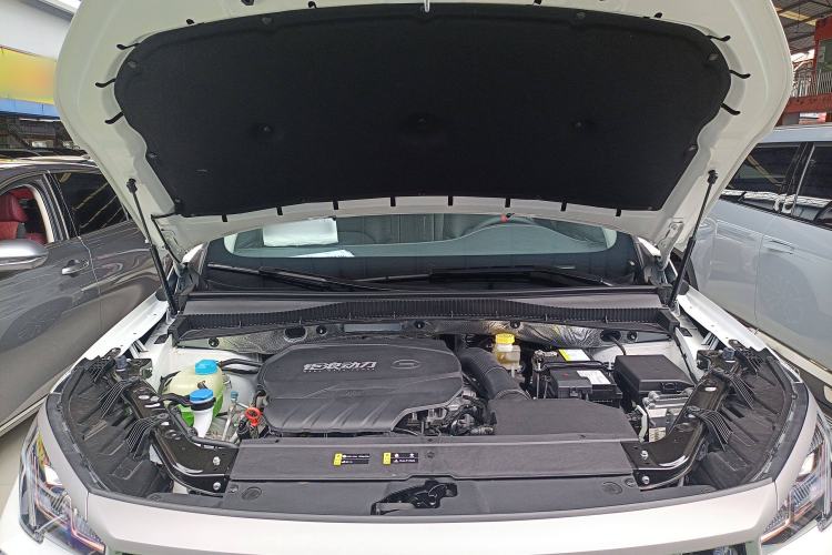 Used GAC Trumpchi GS4 PLUS 2023 390T Automatic Galaxy Edition Engine Bay