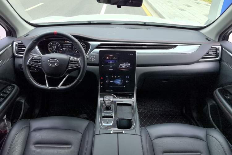 Used GAC Trumpchi GS4 PLUS 2022 270T Automatic Star Edition Interior 2