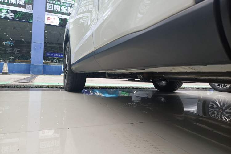 Used GAC Trumpchi GS4 PLUS 2023 390T Automatic Galaxy Edition Left Side Sill