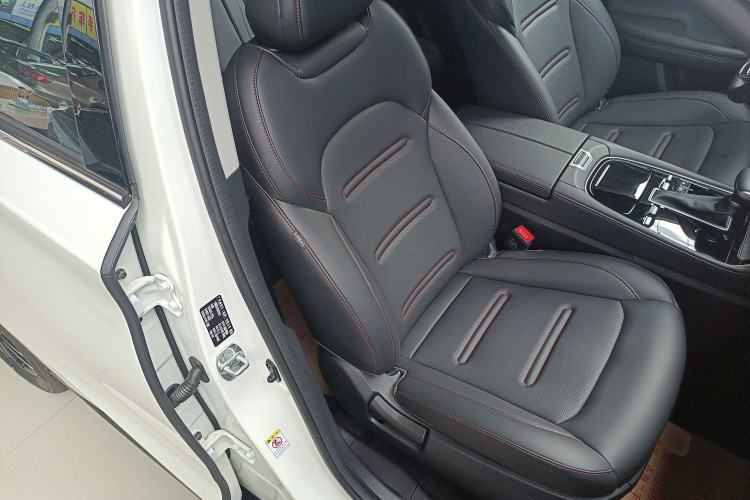 Used GAC Trumpchi GS4 PLUS 2023 390T Automatic Galaxy Edition Right Front Seat
