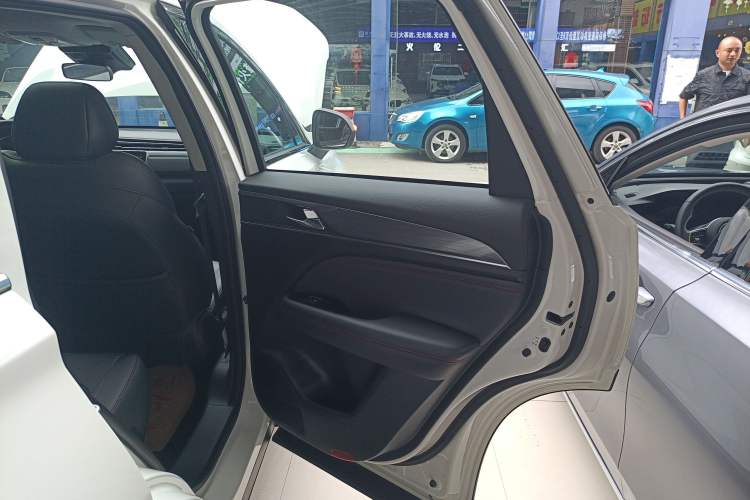 Used GAC Trumpchi GS4 PLUS 2023 390T Automatic Galaxy Edition Right Rear Door Interior