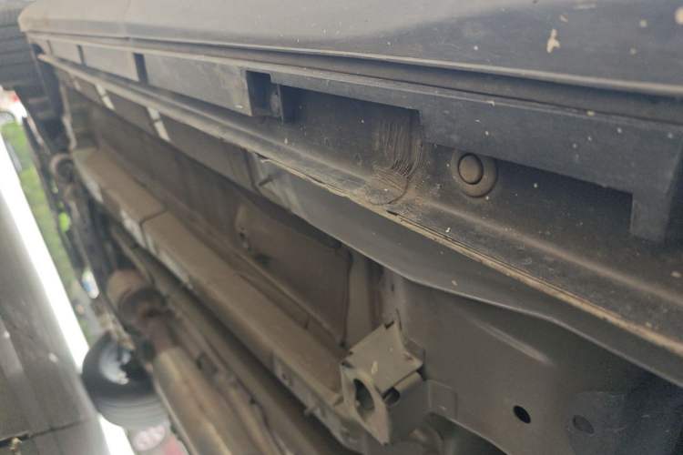 Used GAC Trumpchi GS4 PLUS 2021 270T Automatic Galaxy Edition Chassis Rear Left