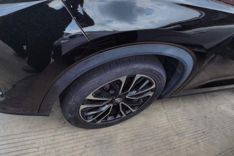 Used GAC Trumpchi GS4 PLUS 2021 270T Automatic Star Edition Left Front Wheel Hub