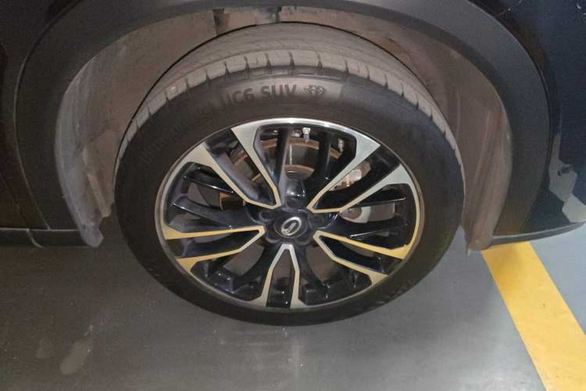 Used GAC Trumpchi GS4 PLUS 2021 390T Automatic Starry Edition Right Front Wheel Hub