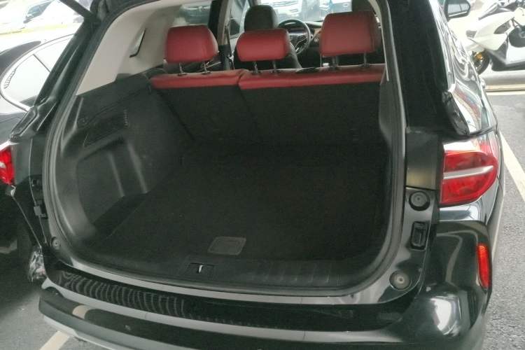 Used GAC Trumpchi GS4 PLUS 2021 390T Automatic Nebula Edition Trunk