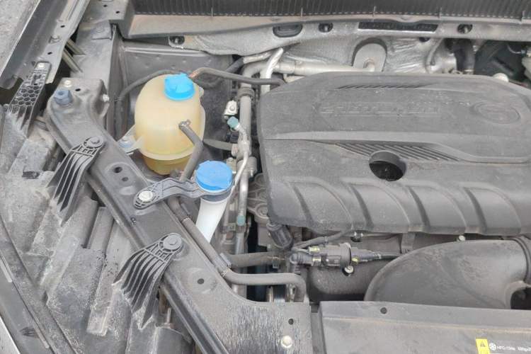 Used GAC Trumpchi GS4 PLUS 2021 270T Automatic Star Edition Engine Bay Right