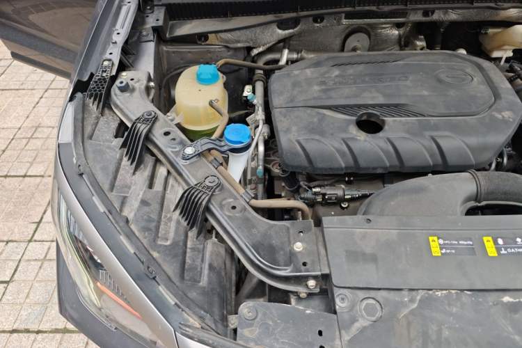 Used GAC Trumpchi GS4 PLUS 2021 270T Automatic Galaxy Edition Engine Bay Right