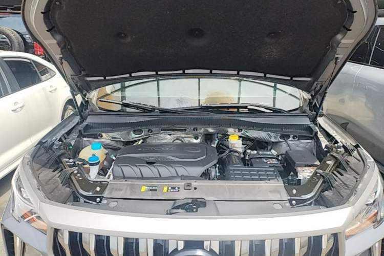 Used GAC Trumpchi GS4 PLUS 2021 270T Automatic Star Edition Engine Bay