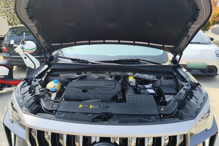 Used GAC Trumpchi GS4 PLUS 2021 270T Automatic Galaxy Edition Engine Bay