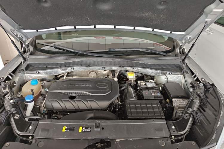 Used GAC Trumpchi GS4 PLUS 2021 270T Automatic Galaxy Edition Engine Bay