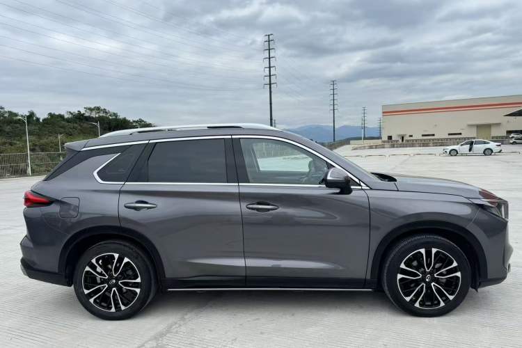 Used GAC Trumpchi GS4 PLUS 2021 270T Automatic Star Edition Exterior 3