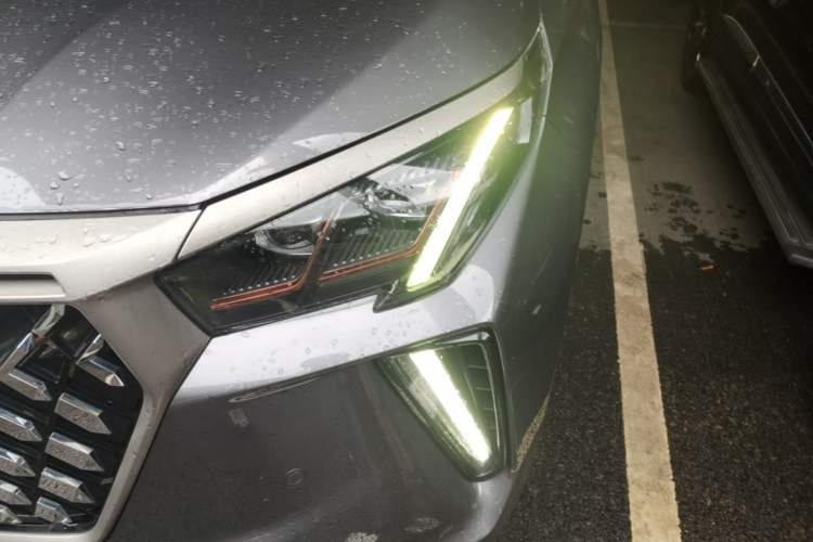 Used GAC Trumpchi GS4 PLUS 2021 390T Automatic Starry Edition Left Front Headlight