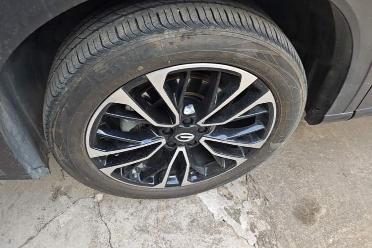 Used GAC Trumpchi GS4 PLUS 2021 270T Automatic Star Edition Left Front Wheel Hub