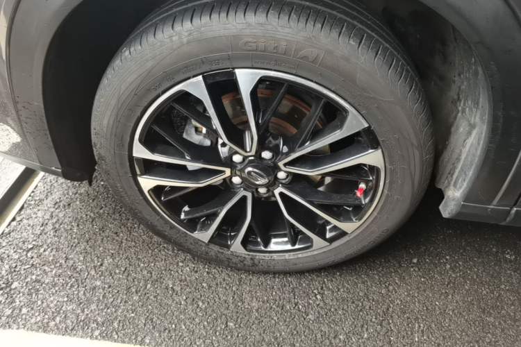 Used GAC Trumpchi GS4 PLUS 2021 390T Automatic Starry Edition Left Front Wheel Hub