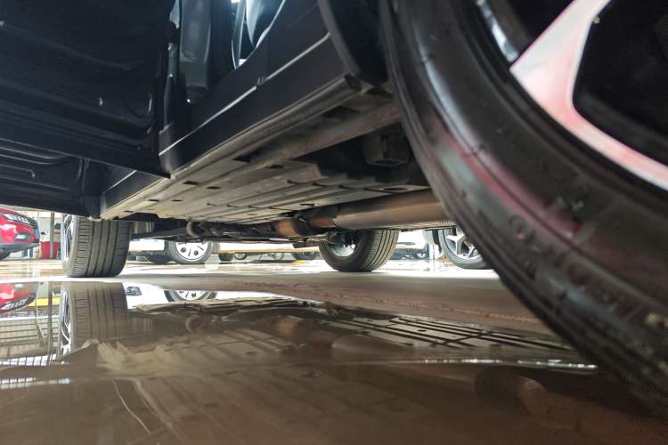 Used GAC Trumpchi GS4 PLUS 2021 390T Automatic Nebula Edition Left Side Sill