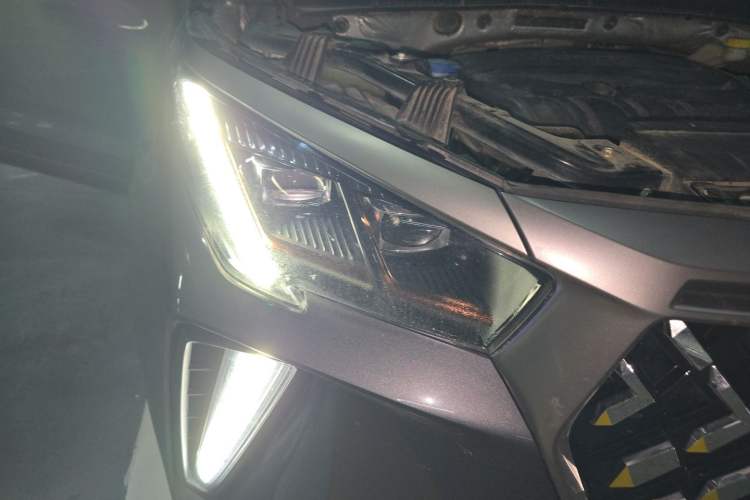 Used GAC Trumpchi GS4 PLUS 2021 270T Automatic Galaxy Edition Right Front Headlight