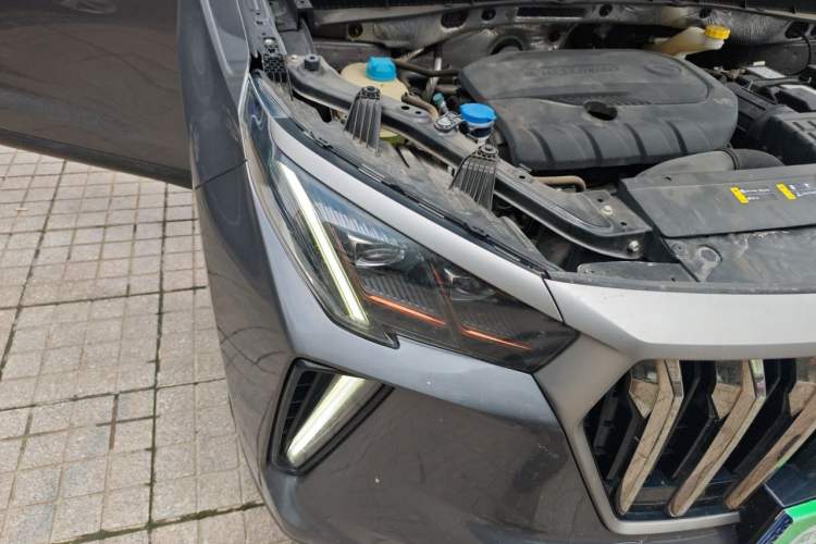 Used GAC Trumpchi GS4 PLUS 2021 270T Automatic Galaxy Edition Right Front Headlight