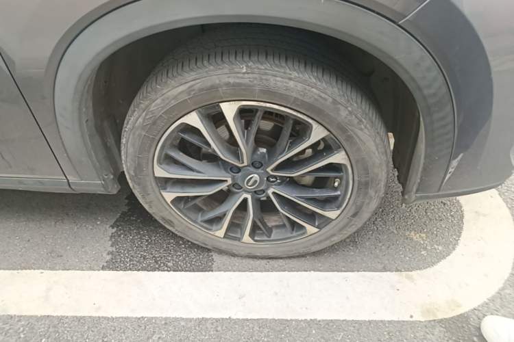 Used GAC Trumpchi GS4 PLUS 2021 390T Automatic Nebula Edition Right Front Wheel Hub