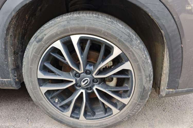 Used GAC Trumpchi GS4 PLUS 2021 270T Automatic Star Edition Right Front Wheel Hub
