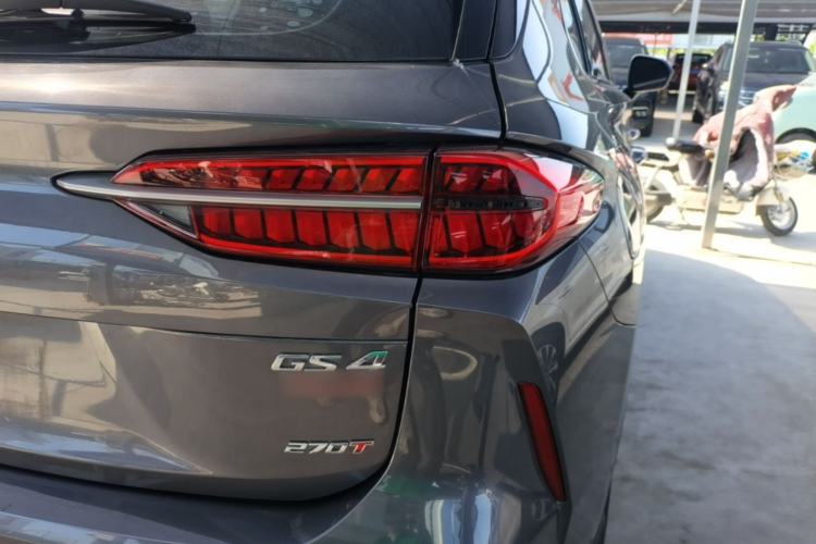 Used GAC Trumpchi GS4 PLUS 2021 270T Automatic Galaxy Edition Right Rear Taillight
