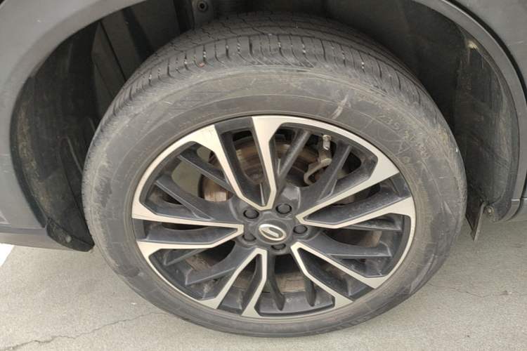 Used GAC Trumpchi GS4 PLUS 2021 270T Automatic Starry Edition Right Rear Wheel Hub