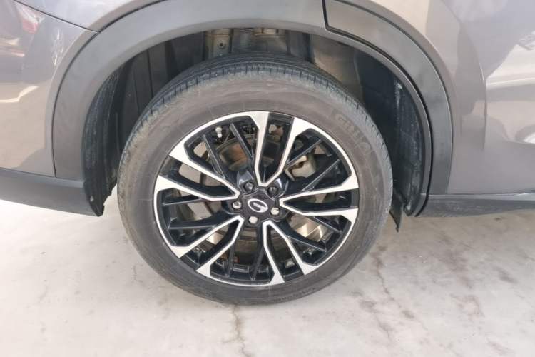 Used GAC Trumpchi GS4 PLUS 2021 270T Automatic Galaxy Edition Right Rear Wheel Hub