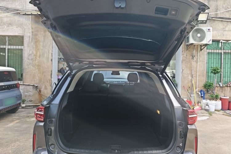 Used GAC Trumpchi GS4 PLUS 2021 270T Automatic Star Edition Trunk