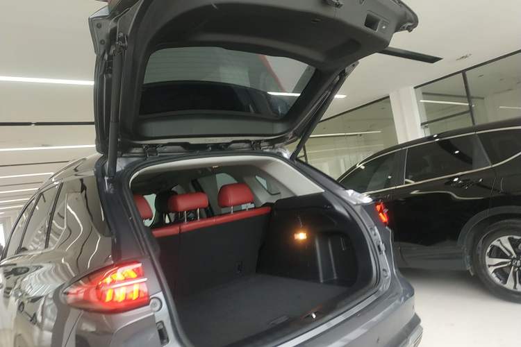 Used GAC Trumpchi GS4 PLUS 2021 390T Automatic Starry Edition Trunk