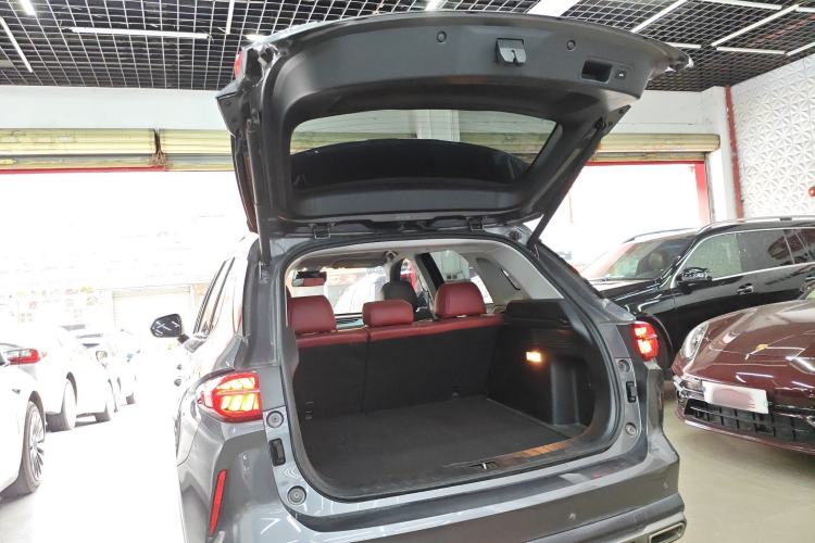 Used GAC Trumpchi GS4 PLUS 2021 390T Automatic Nebula Edition Trunk