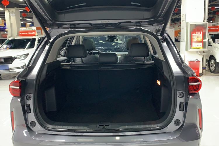 Used GAC Trumpchi GS4 PLUS 2021 390T Automatic Starry Edition Trunk