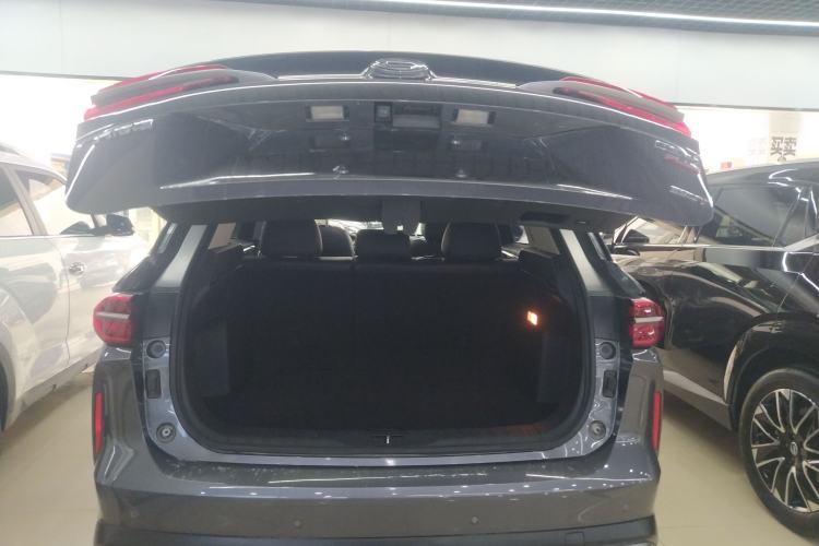 Used GAC Trumpchi GS4 PLUS 2021 390T Automatic Nebula Edition Trunk