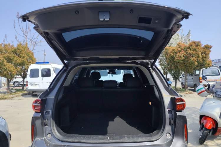 Used GAC Trumpchi GS4 PLUS 2021 270T Automatic Galaxy Edition Trunk