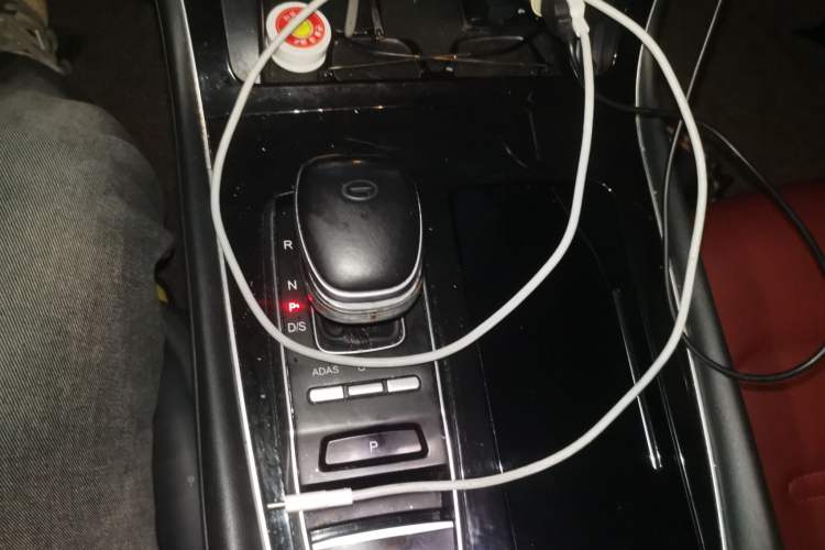 Used GAC Trumpchi GS4 PLUS 2021 270T Automatic Galaxy Edition Gear Lever