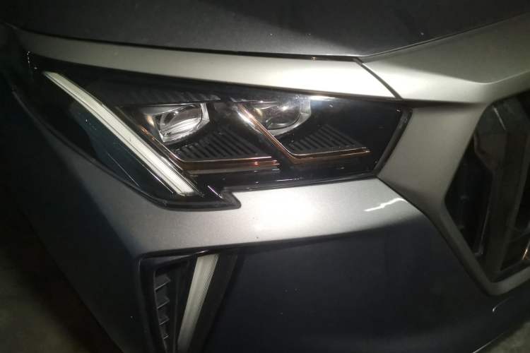 Used GAC Trumpchi GS4 PLUS 2021 270T Automatic Galaxy Edition Right Front Headlight