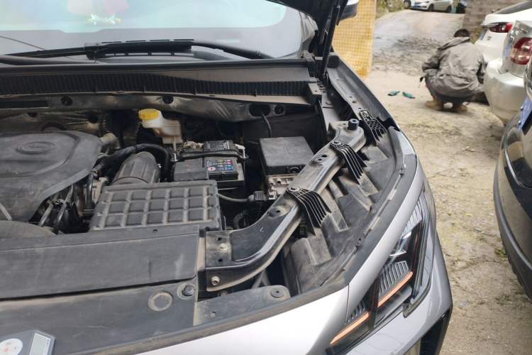 Used GAC Trumpchi GS4 PLUS 2021 270T Automatic Galaxy Edition Engine Bay Left